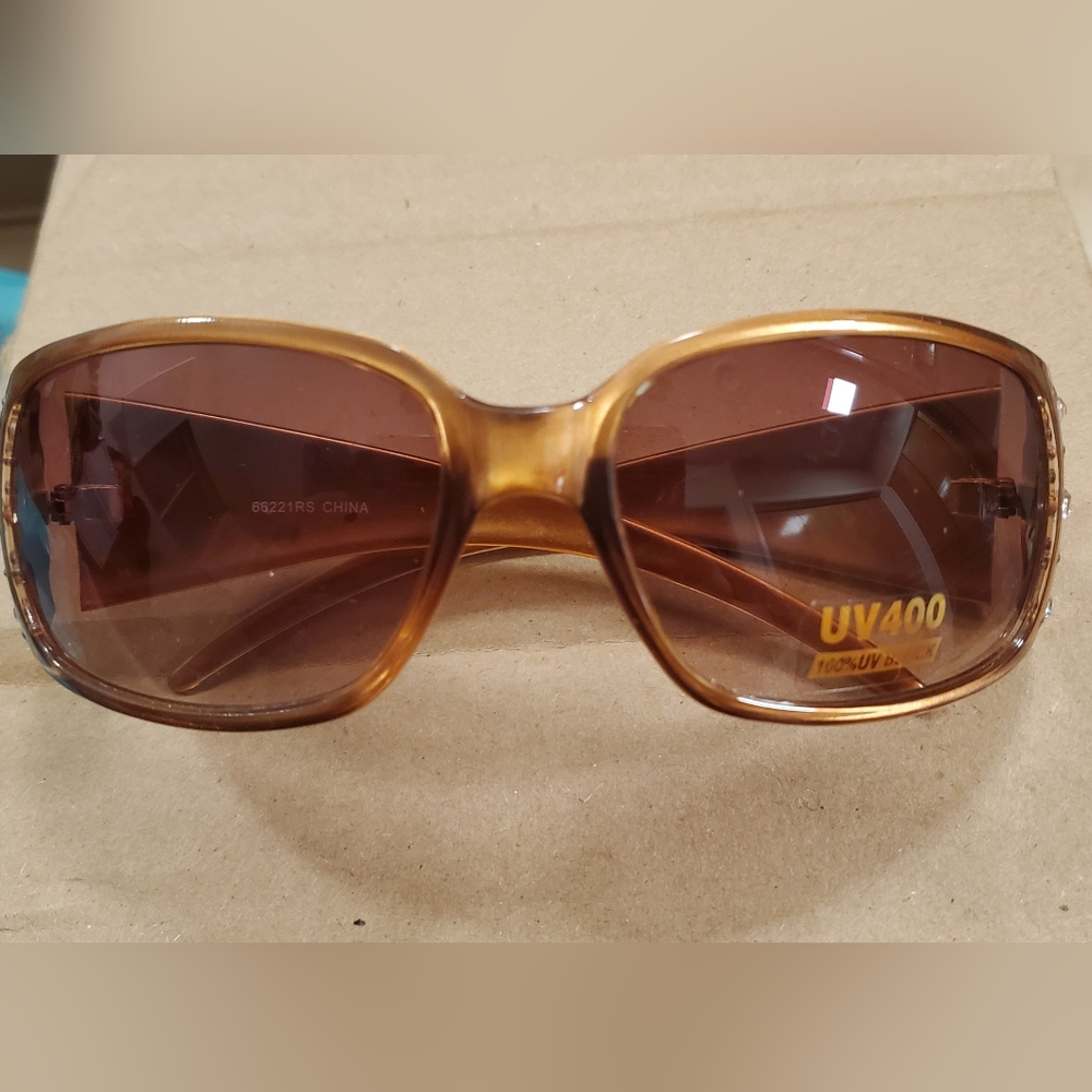 Elegant Brown Sunglasses UV400 with Crystal Accents New